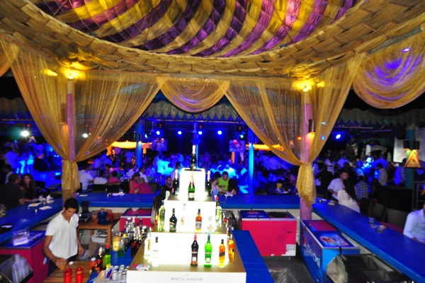 Saturday Night At Edde Sands